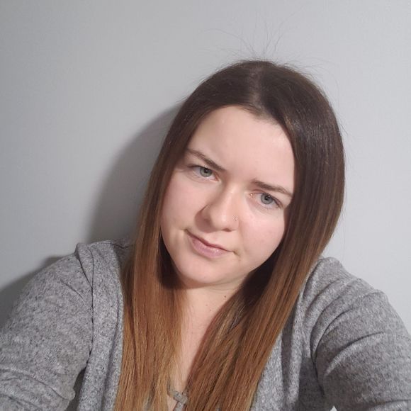 Meet your Posher, Christine - Picture 1 of 1